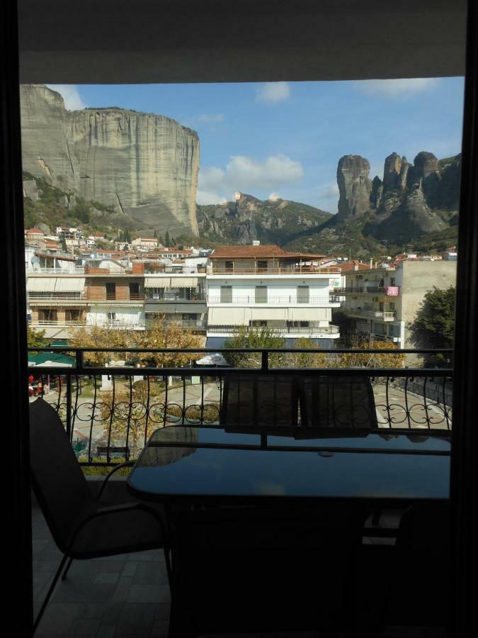 Meteora Panorama At The City Center Kalambaka Exteriér fotografie